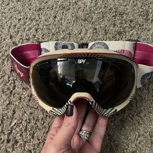 NWOT Woman’s SPY Snowboarding Goggles